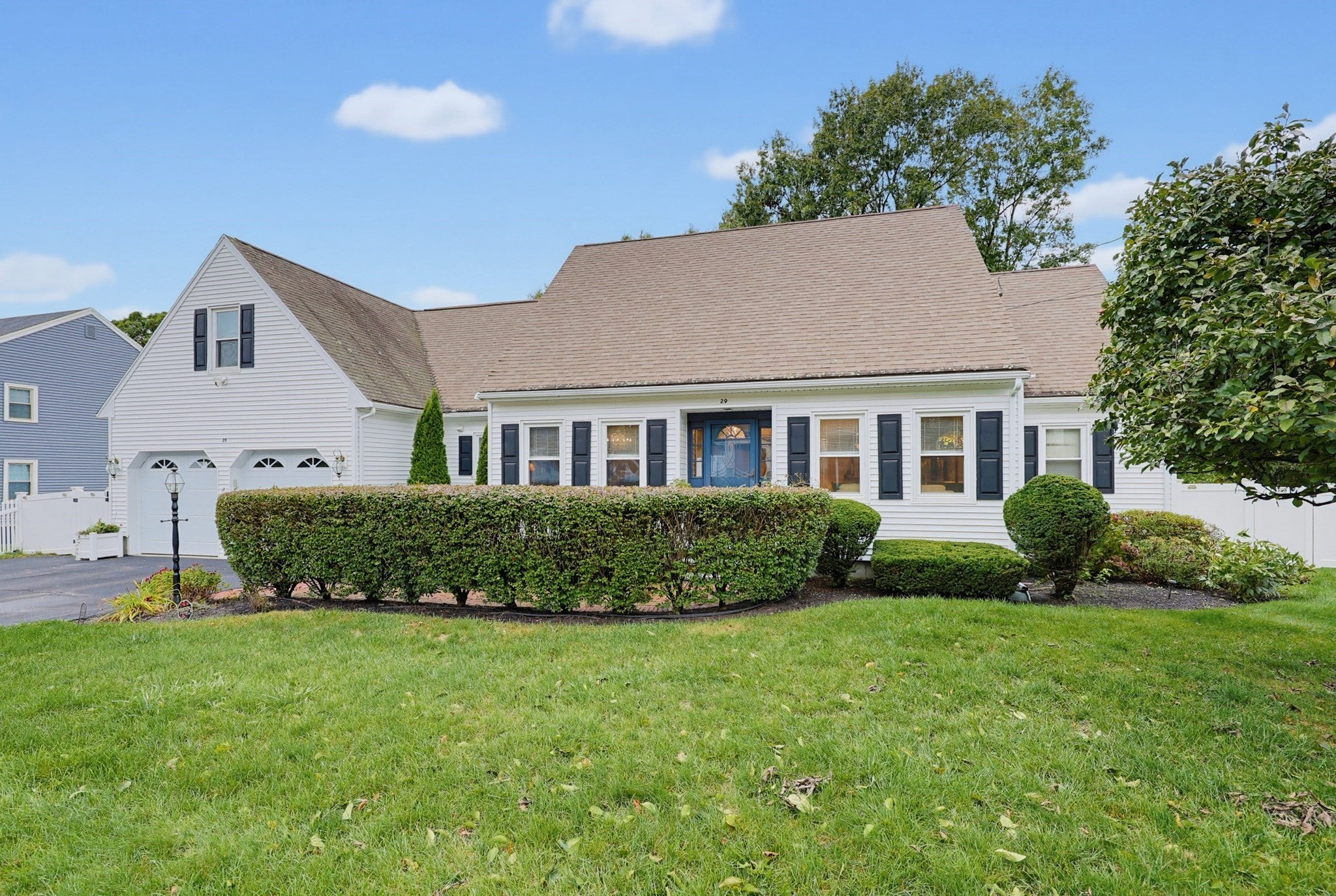 Photo of 29 Tiffany Dr, Randolph, MA