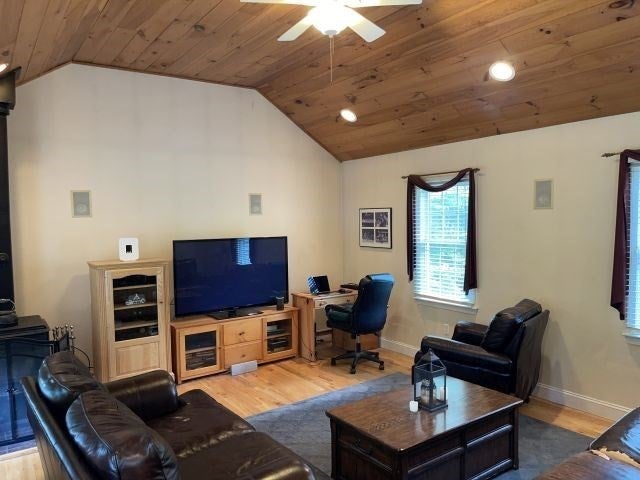 697 Tremont St, Dighton, MA Photo #19