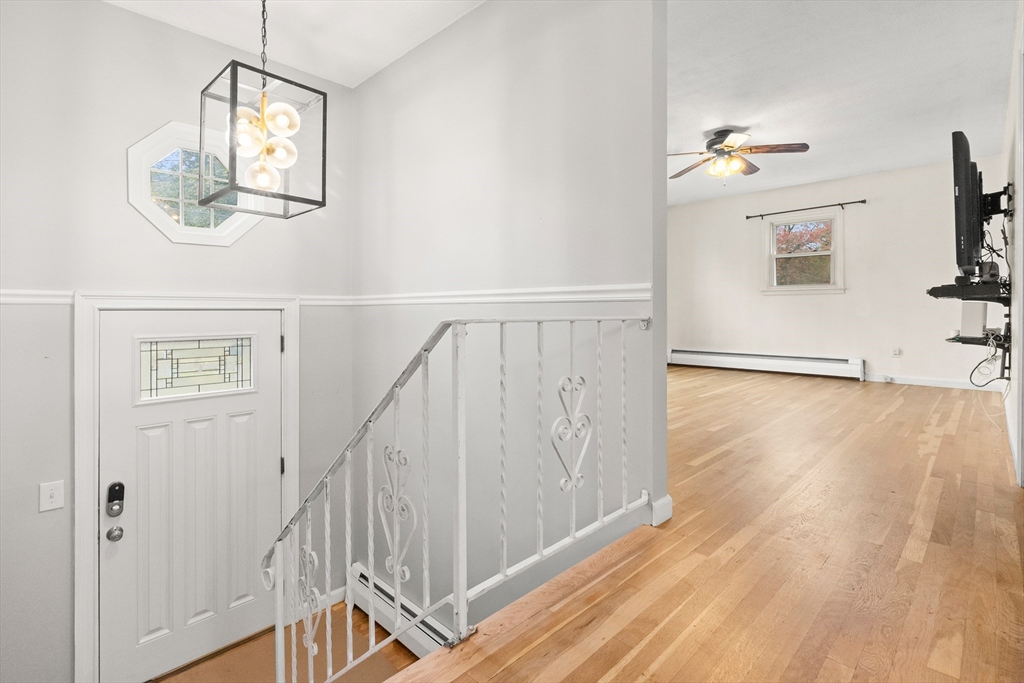 48 Swan Ave