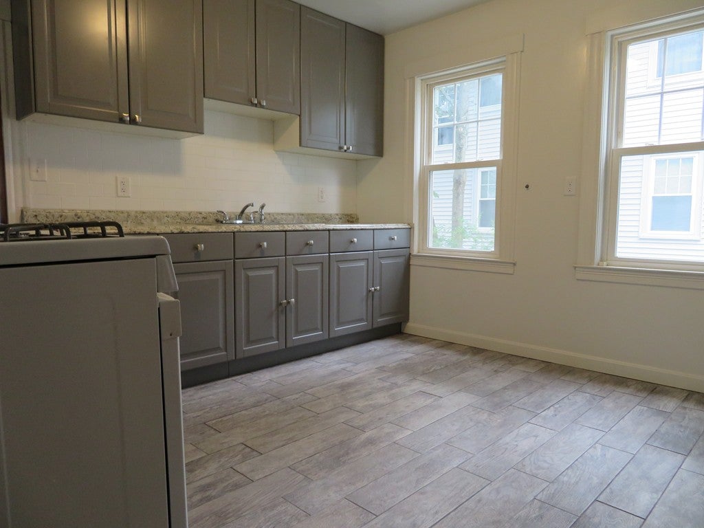 10-12 Fairlawn Road #1, Milton, MA, 10-12 Fairlawn Road #1, Milton, MA Photo #2