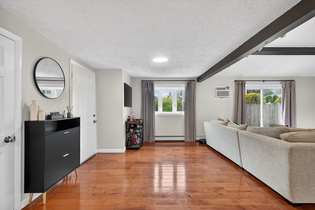 1 Reed Rd, Peabody, MA, 1 Reed Rd, Peabody, MA Photo #10