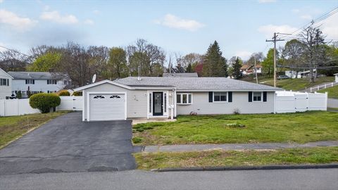Photo of 1 Reed Rd, Peabody, MA 01960 (MLS # 73515333)