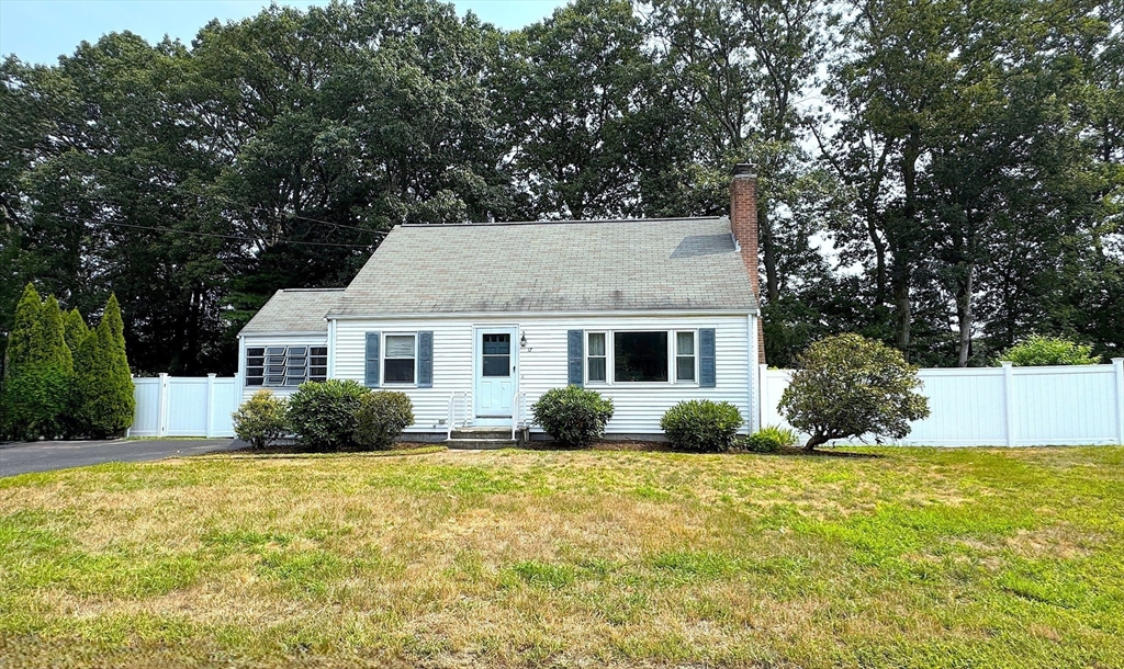 17 Meadowbrook Rd