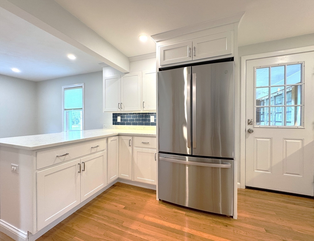 17 Meadowbrook Rd