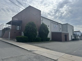 Photo 1 of 4 — 99 Cedar St, Waltham, MA 02453