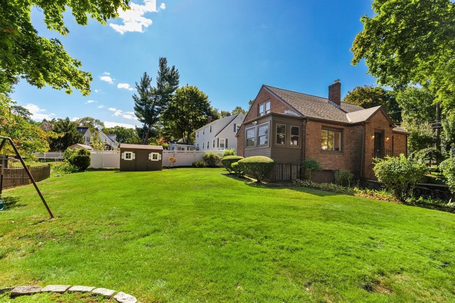 60 Prospect St, Wakefield, MA Photo #3