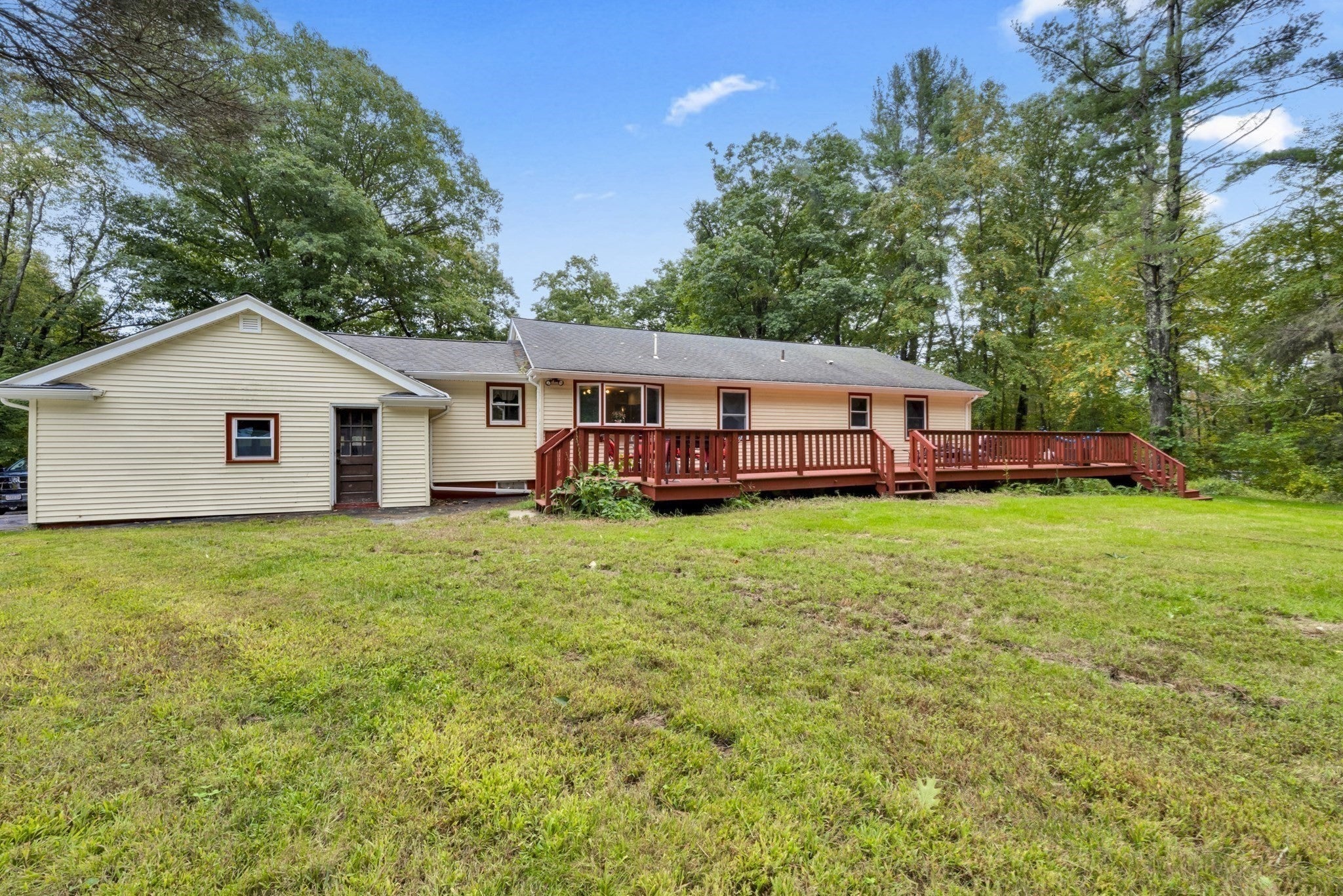 30 W Sutton Rd