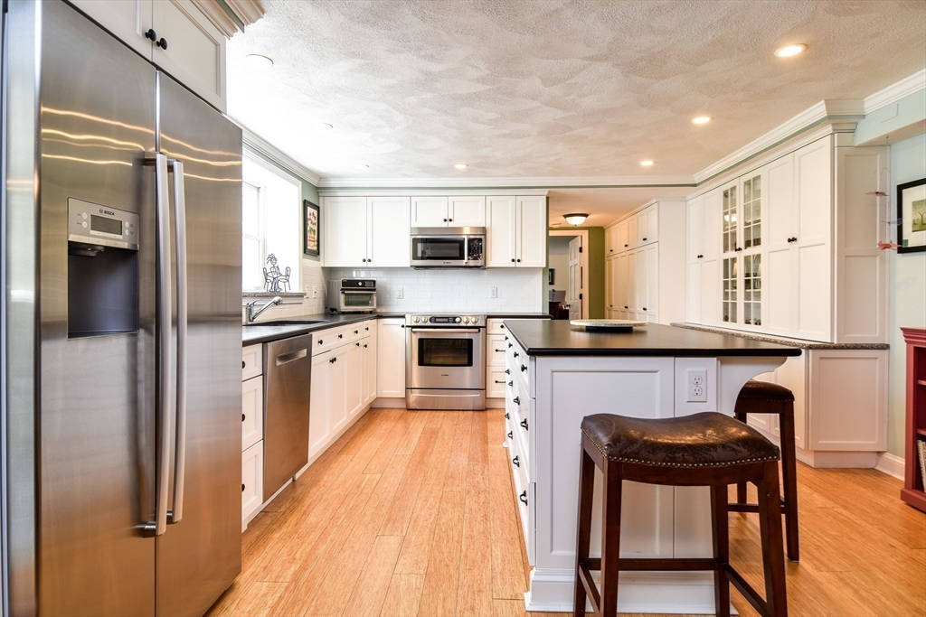 304 Eliot ST, Natick, MA Photo #20