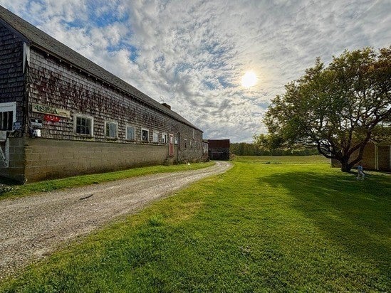 482 Smith Neck Rd, Dartmouth, MA Photo #25