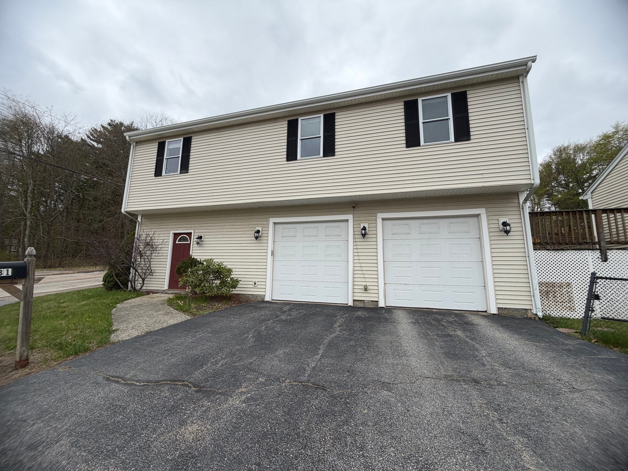 81 N Main St, Bellingham, MA Photo #1