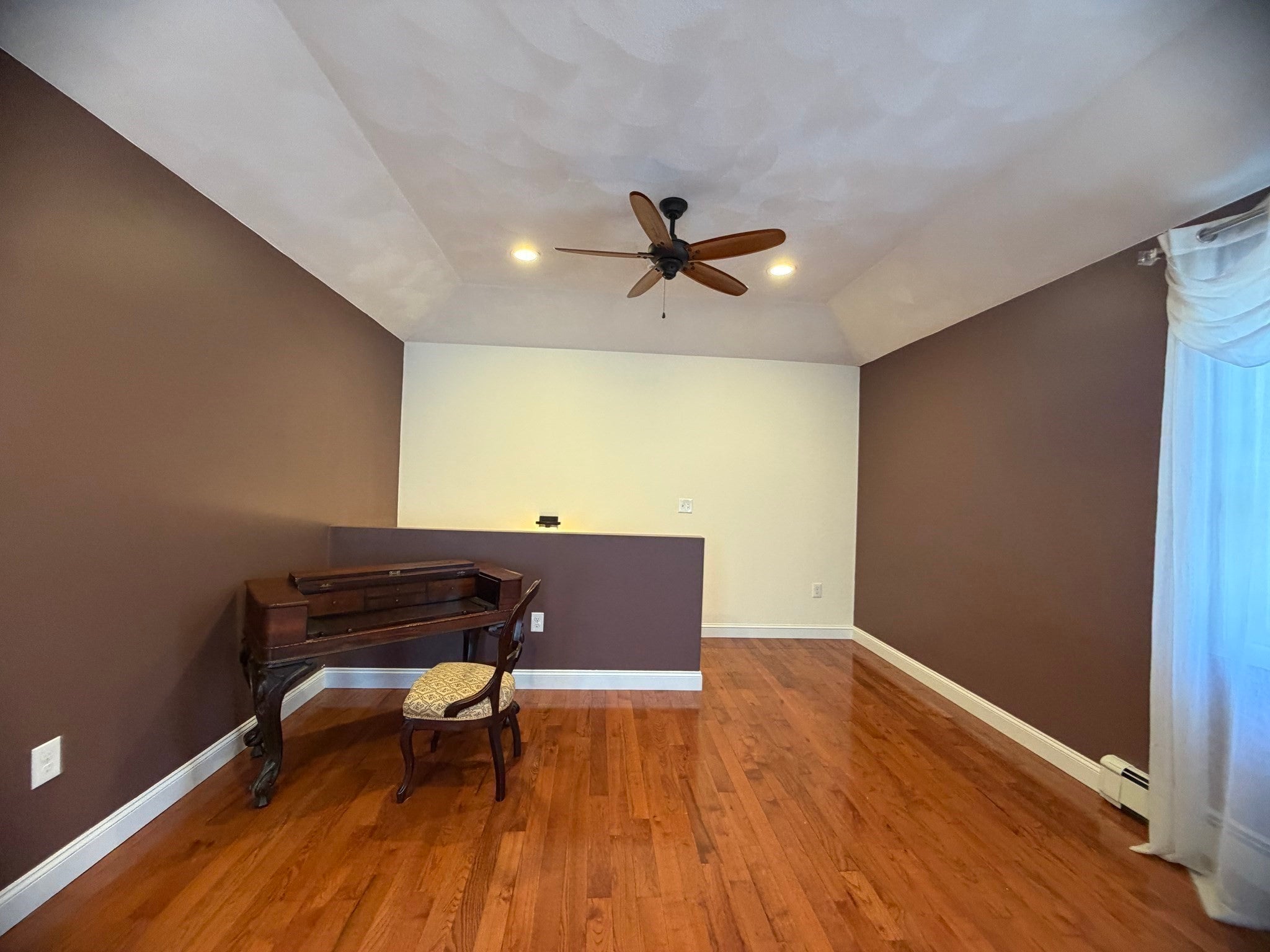 81 N Main St, Bellingham, MA Photo #27