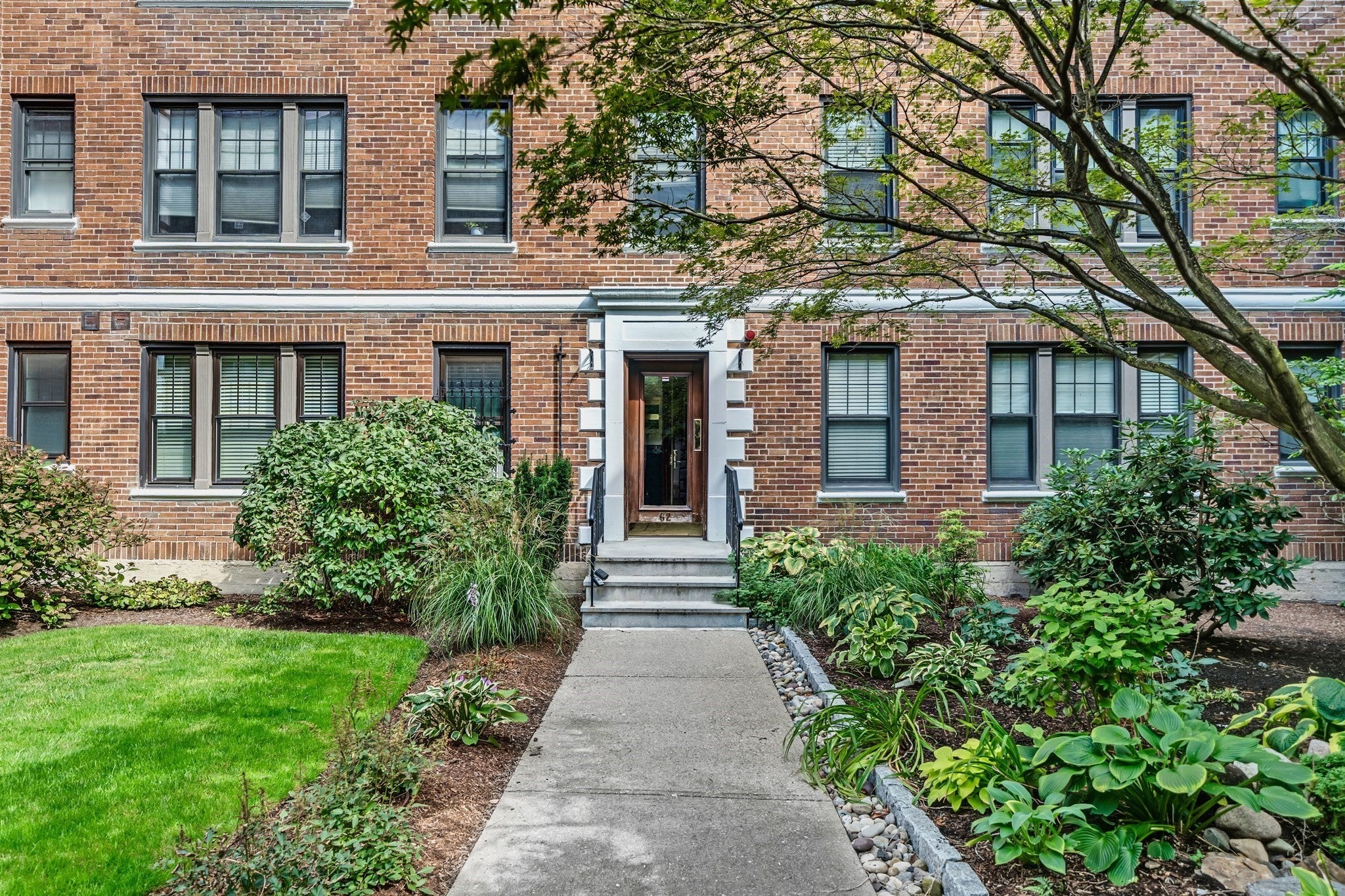 62 Queensberry St 204, Boston MA 02215