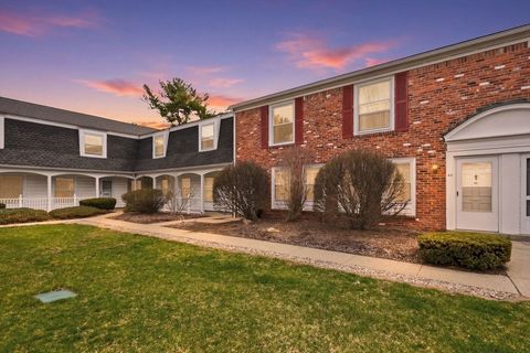 41 Jamestown Dr 41 Springfield MA 01108