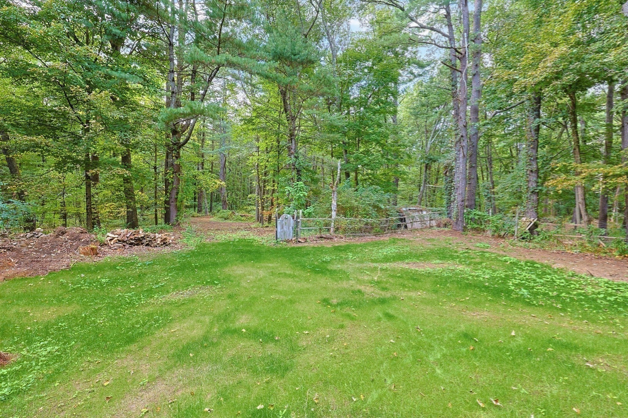 423 South St, Holliston, MA Photo #38