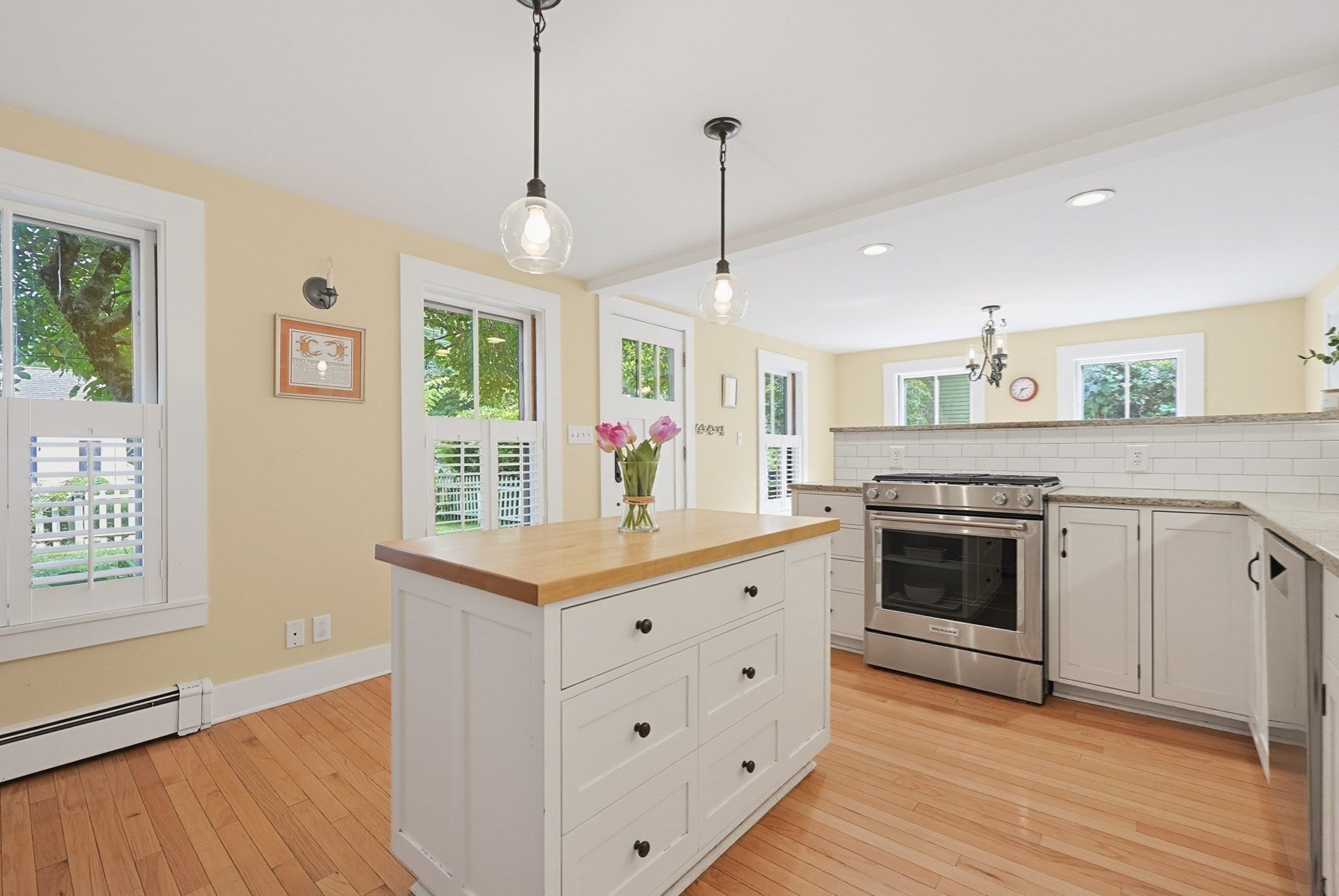 423 South St, Holliston, MA Photo #5