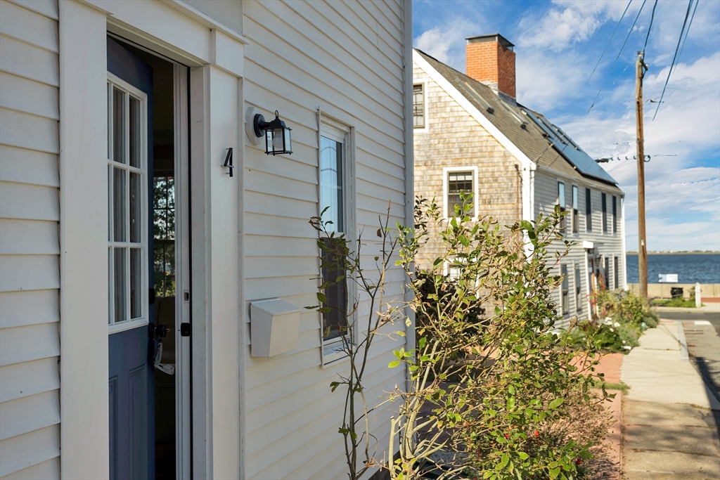 4 Neptune Street
