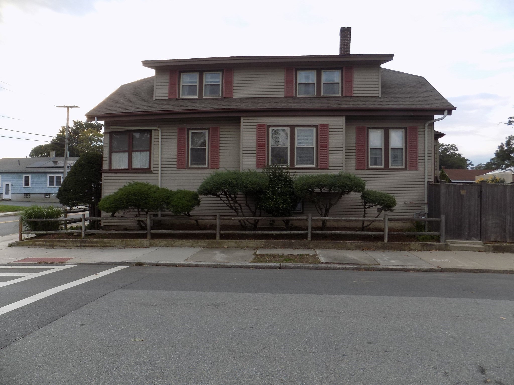 1346 President Ave.