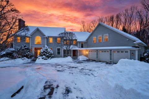 Photo of 6 Eveningstar Drive, Amherst, MA 01002 (MLS # 73481225)