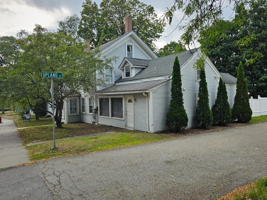 282 School St
