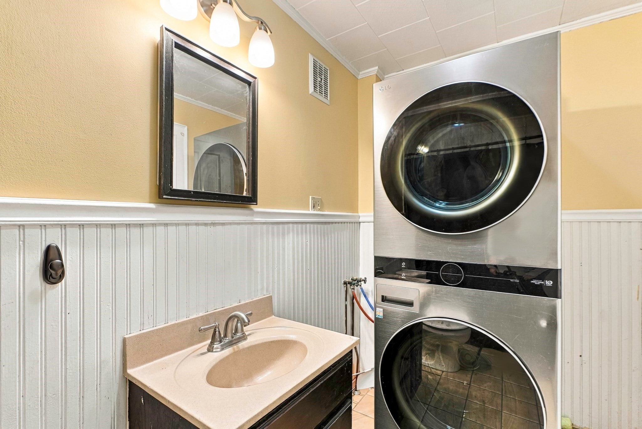 34 Joyce St, Webster, MA, 34 Joyce St, Webster, MA Photo #11
