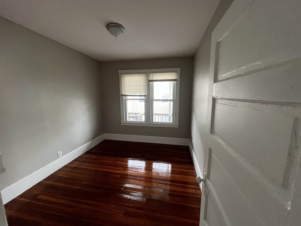 26-28 Parker St