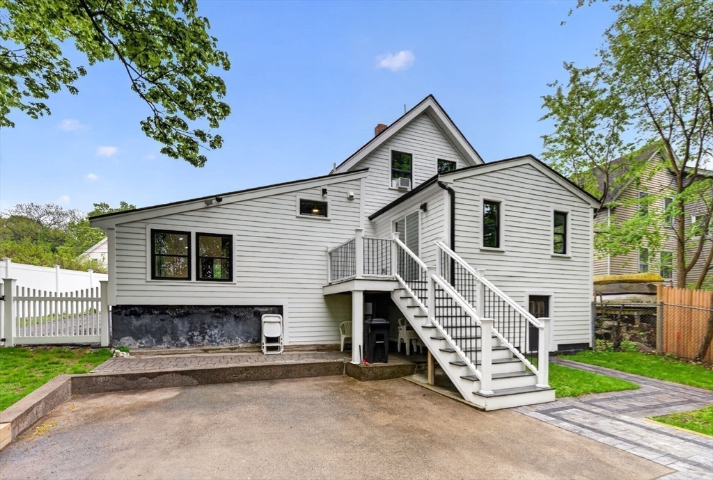 52 High St, Hudson, MA Photo #24