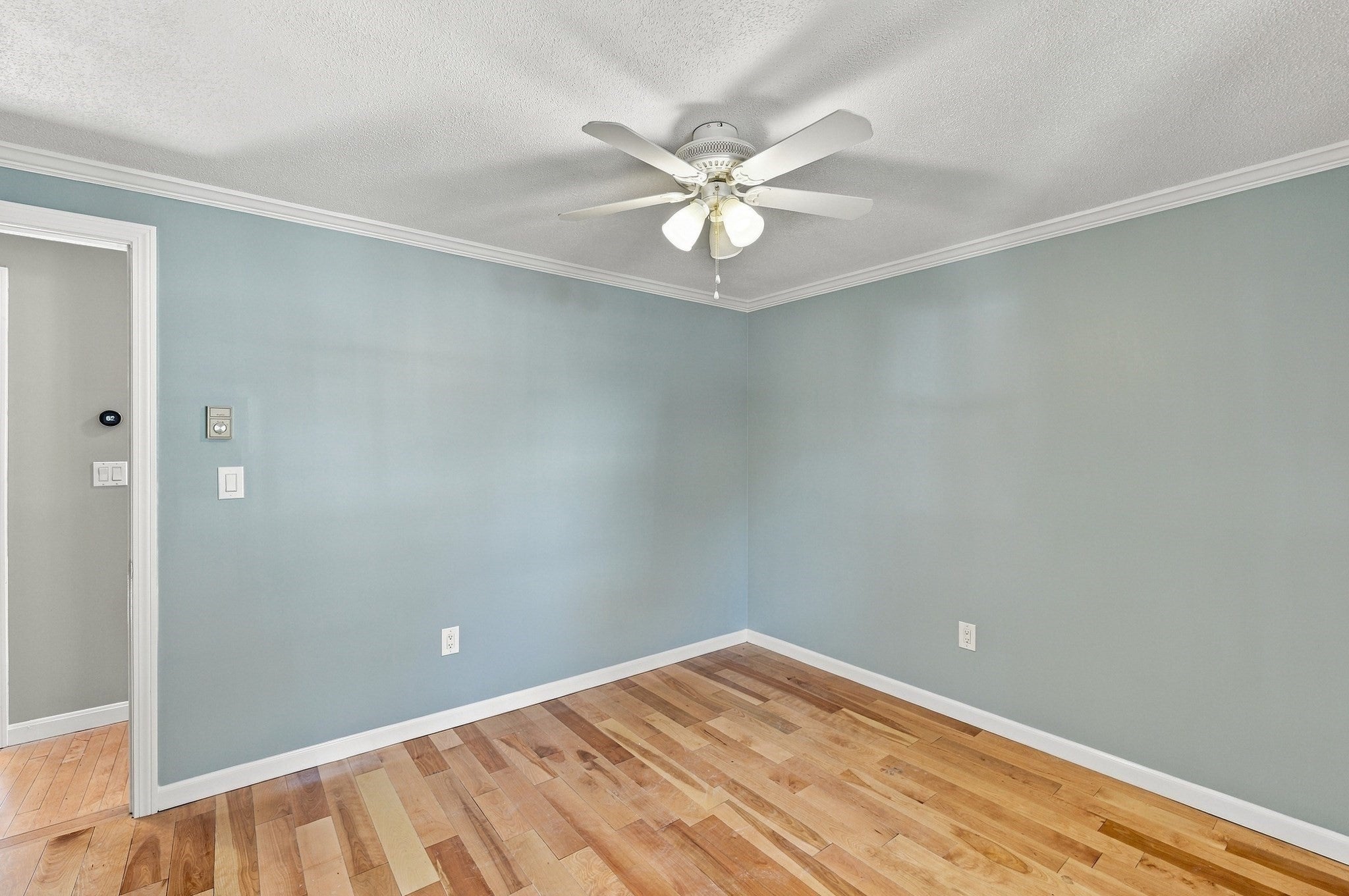15 Wakefield Ave, Webster, MA Photo #10