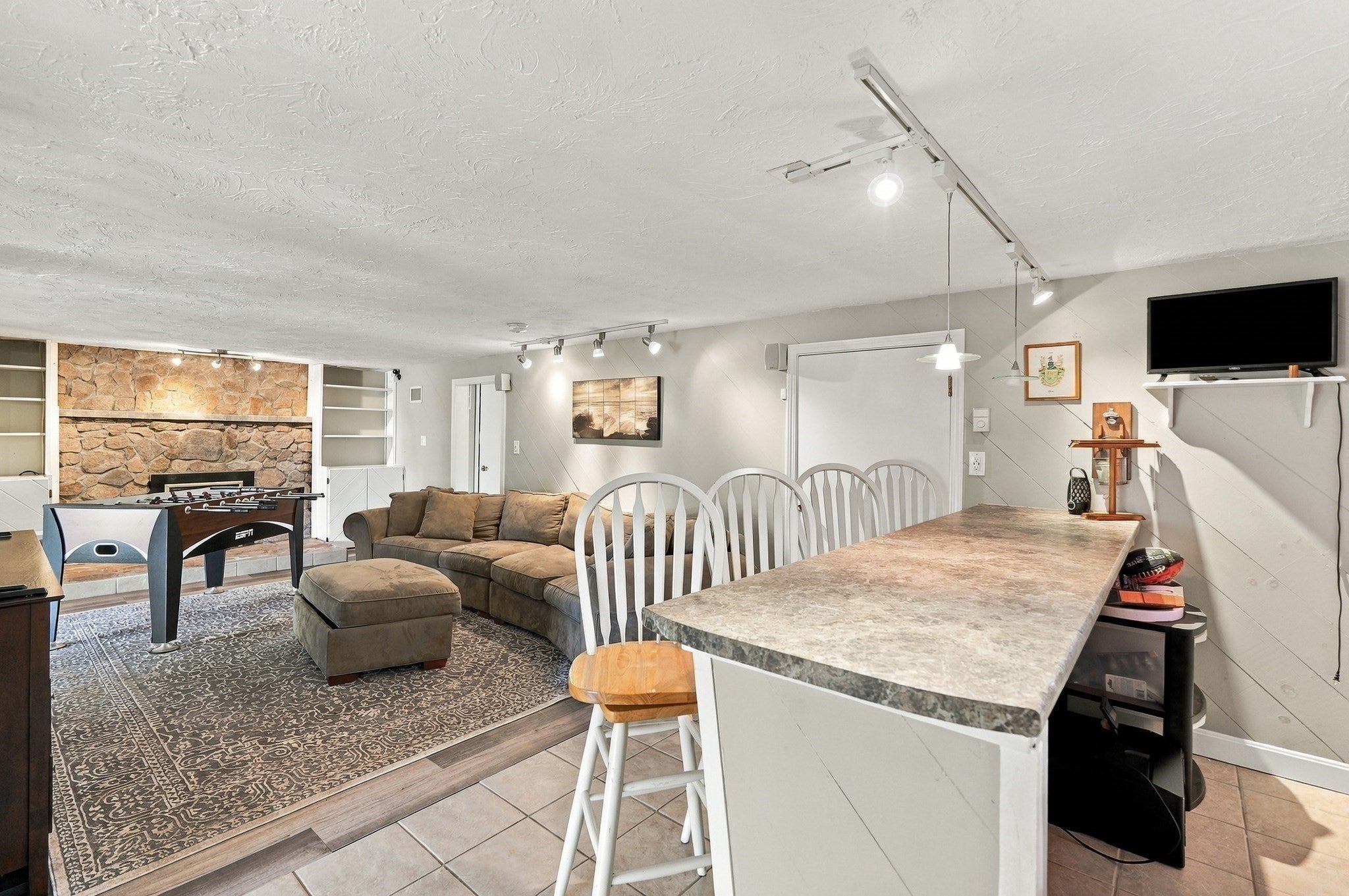 15 Wakefield Ave, Webster, MA Photo #15
