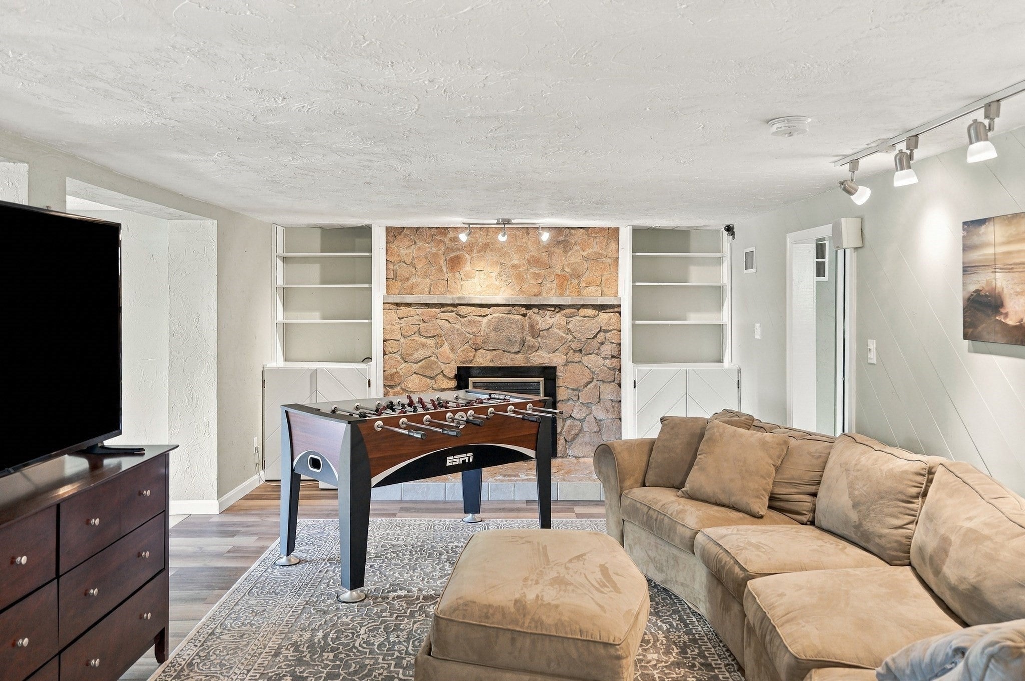 15 Wakefield Ave, Webster, MA Photo #17