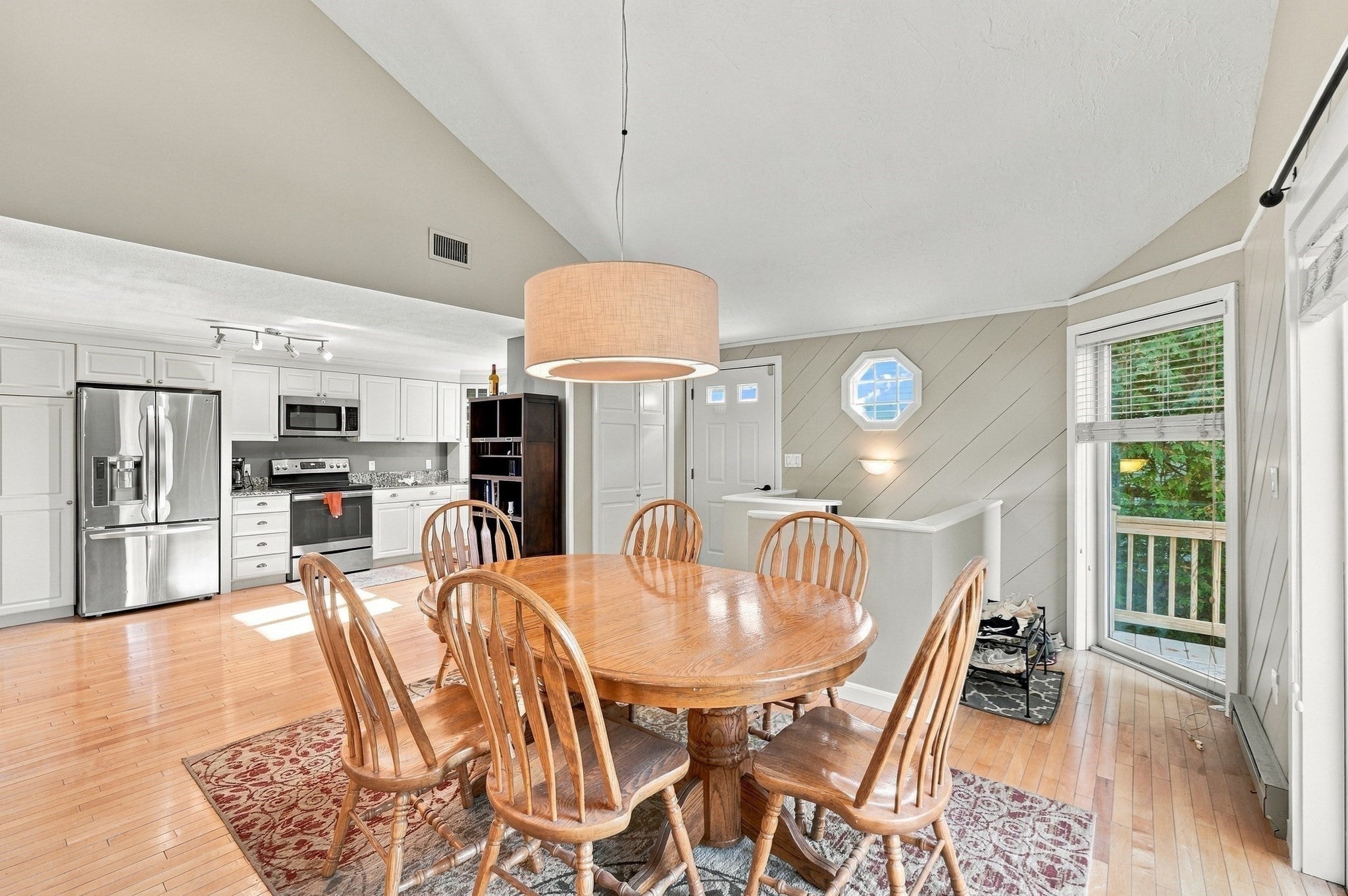 15 Wakefield Ave, Webster, MA Photo #7