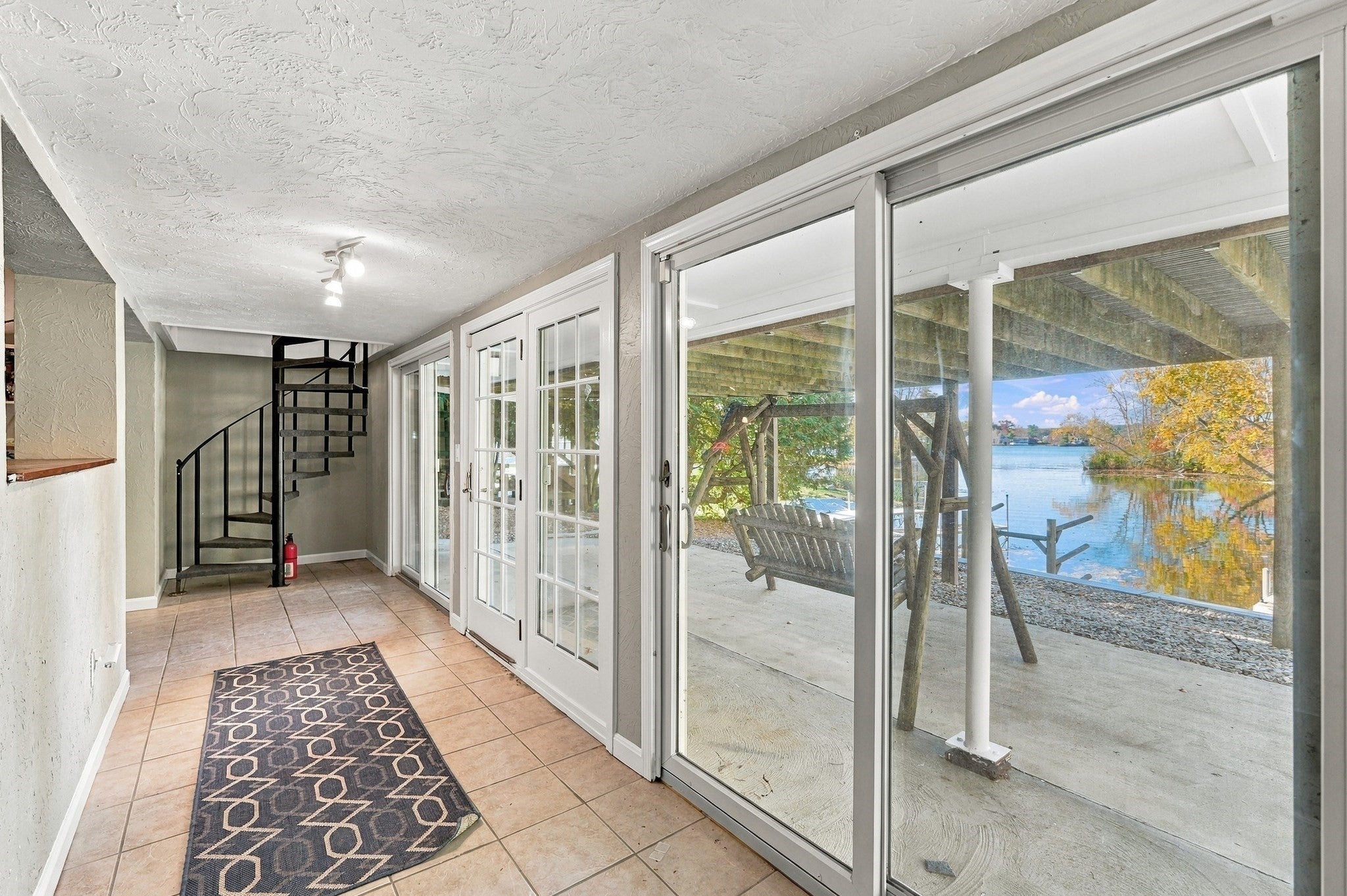 15 Wakefield Ave, Webster, MA Photo #14