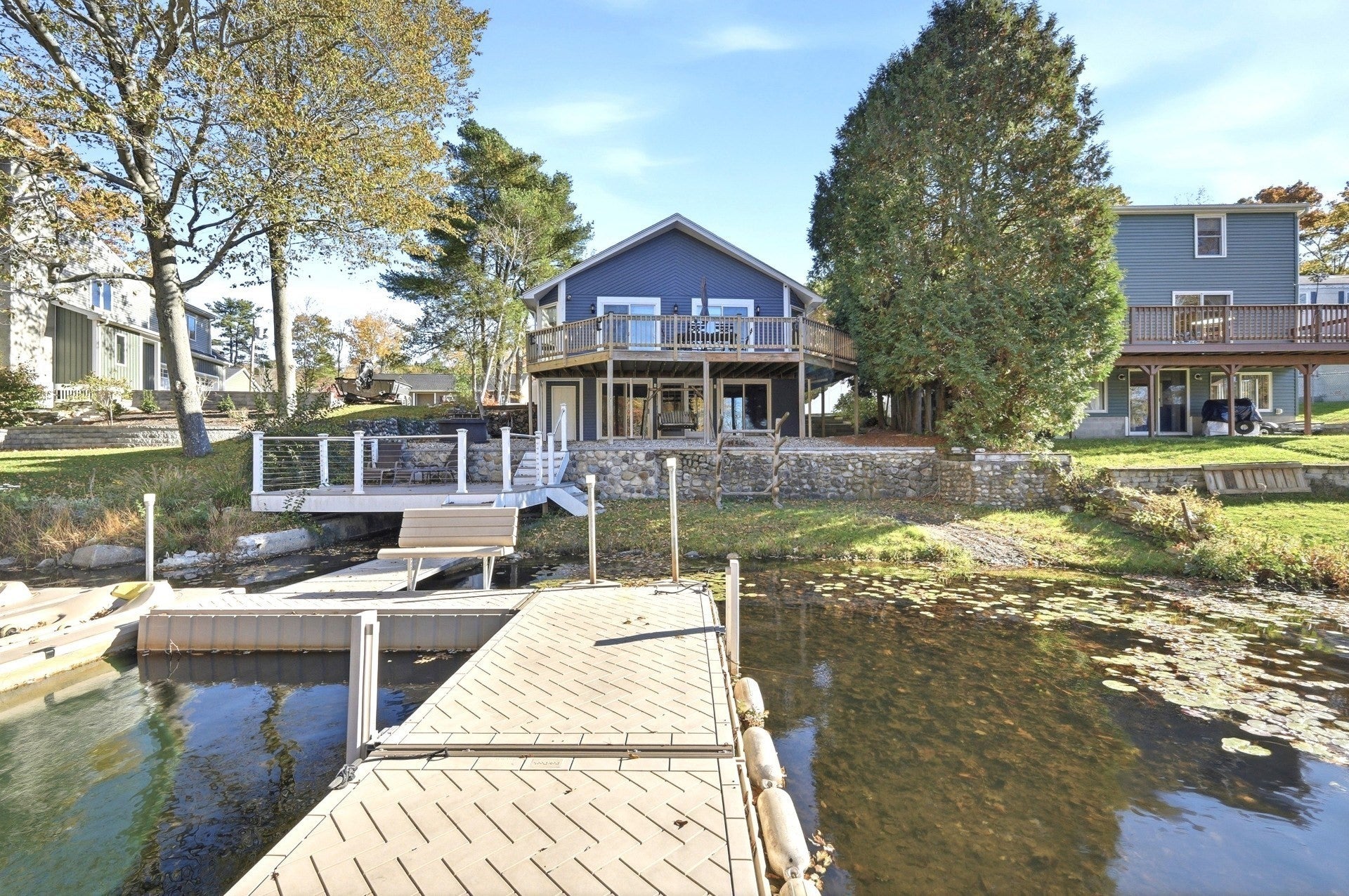 15 Wakefield Ave, Webster, MA Photo #1