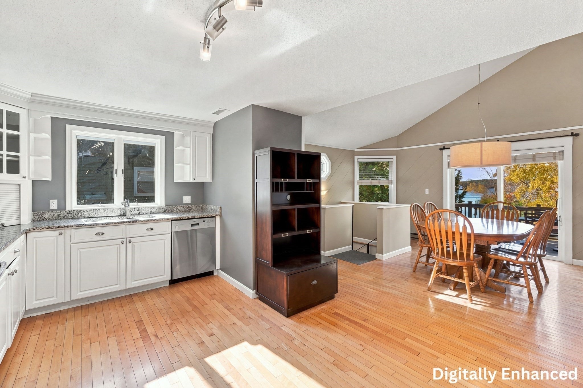 15 Wakefield Ave