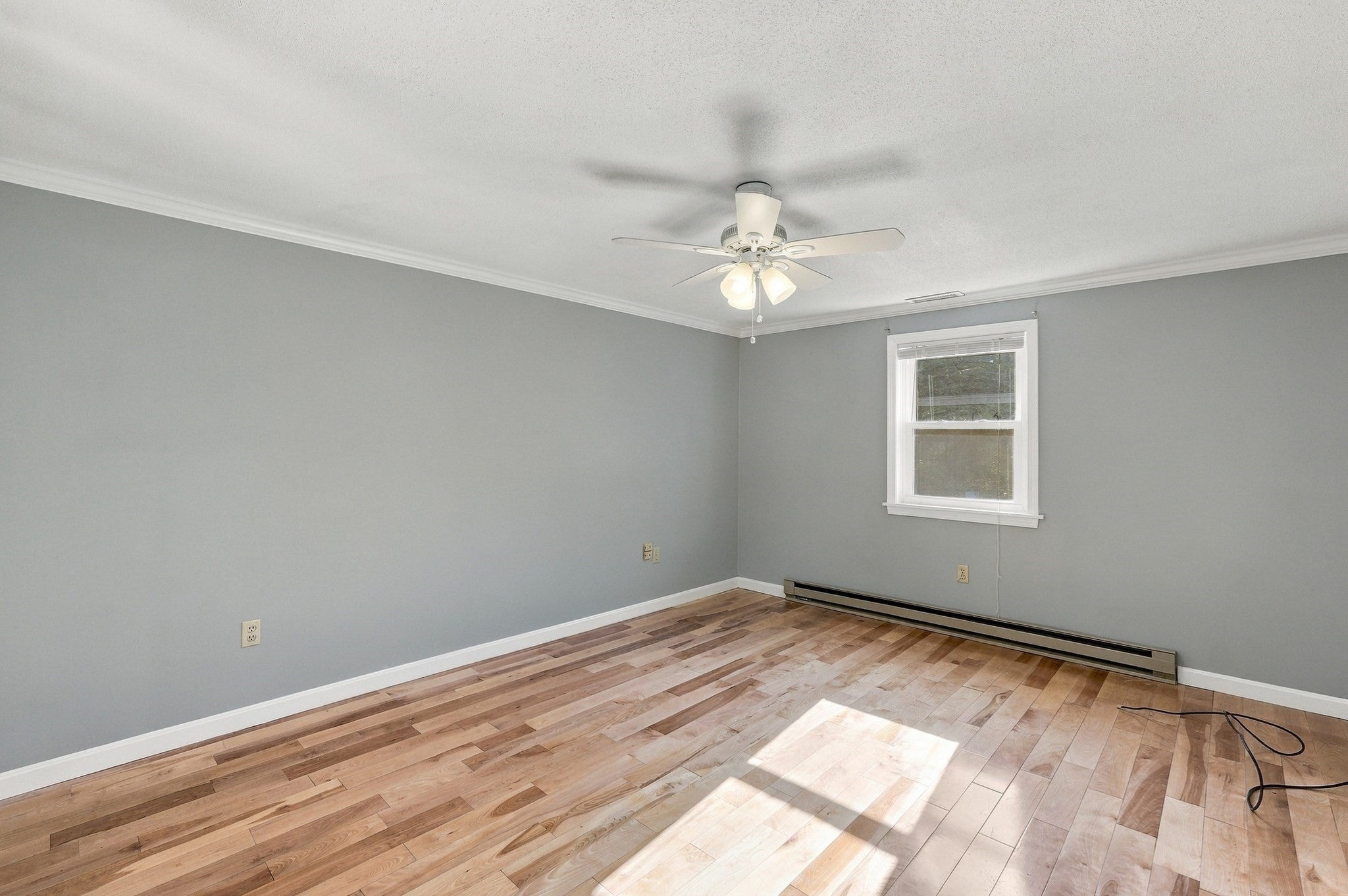 15 Wakefield Ave, Webster, MA Photo #12