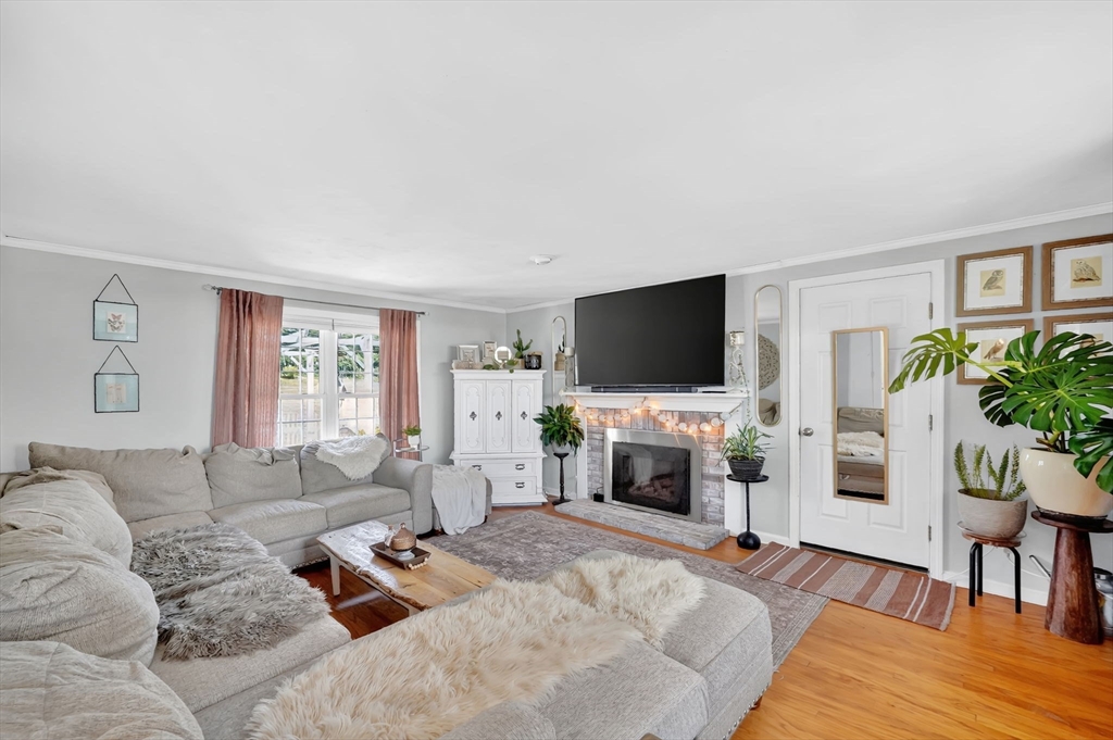 52 Wickaboag Valley Rd