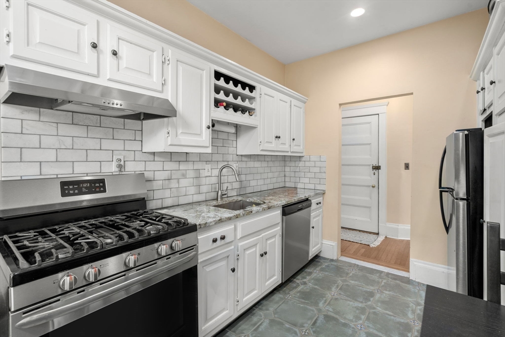 9 Braemore Rd 6