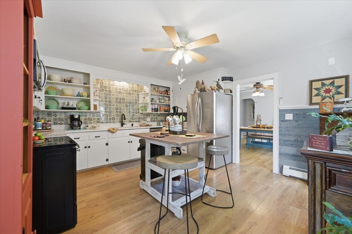 131 Henry St, Uxbridge, MA Photo #28