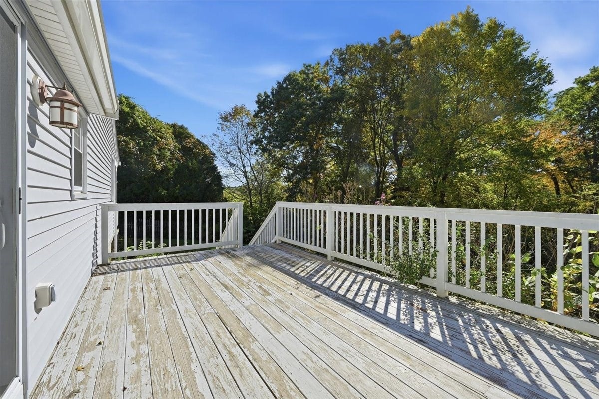 131 Henry St, Uxbridge, MA Photo #25