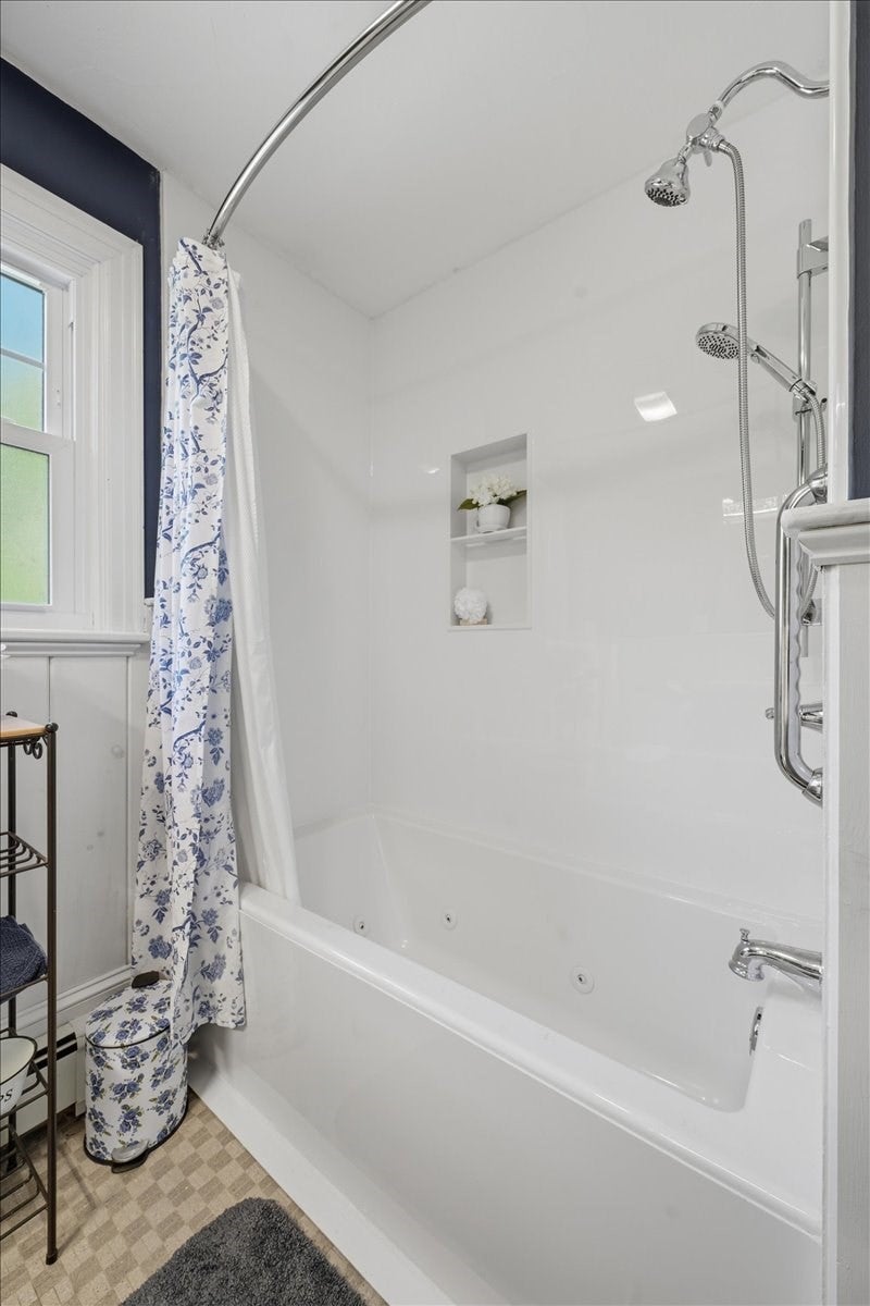 131 Henry St, Uxbridge, MA Photo #18