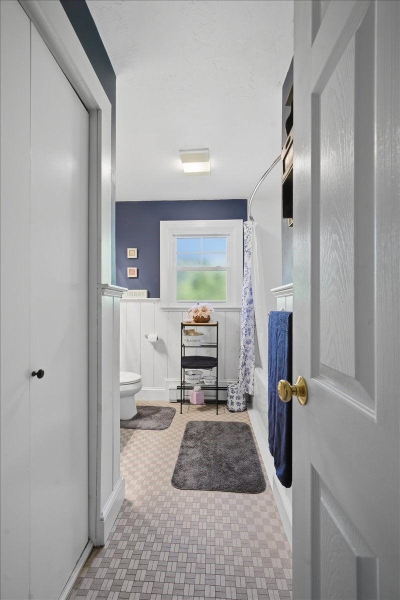 131 Henry St, Uxbridge, MA Photo #16