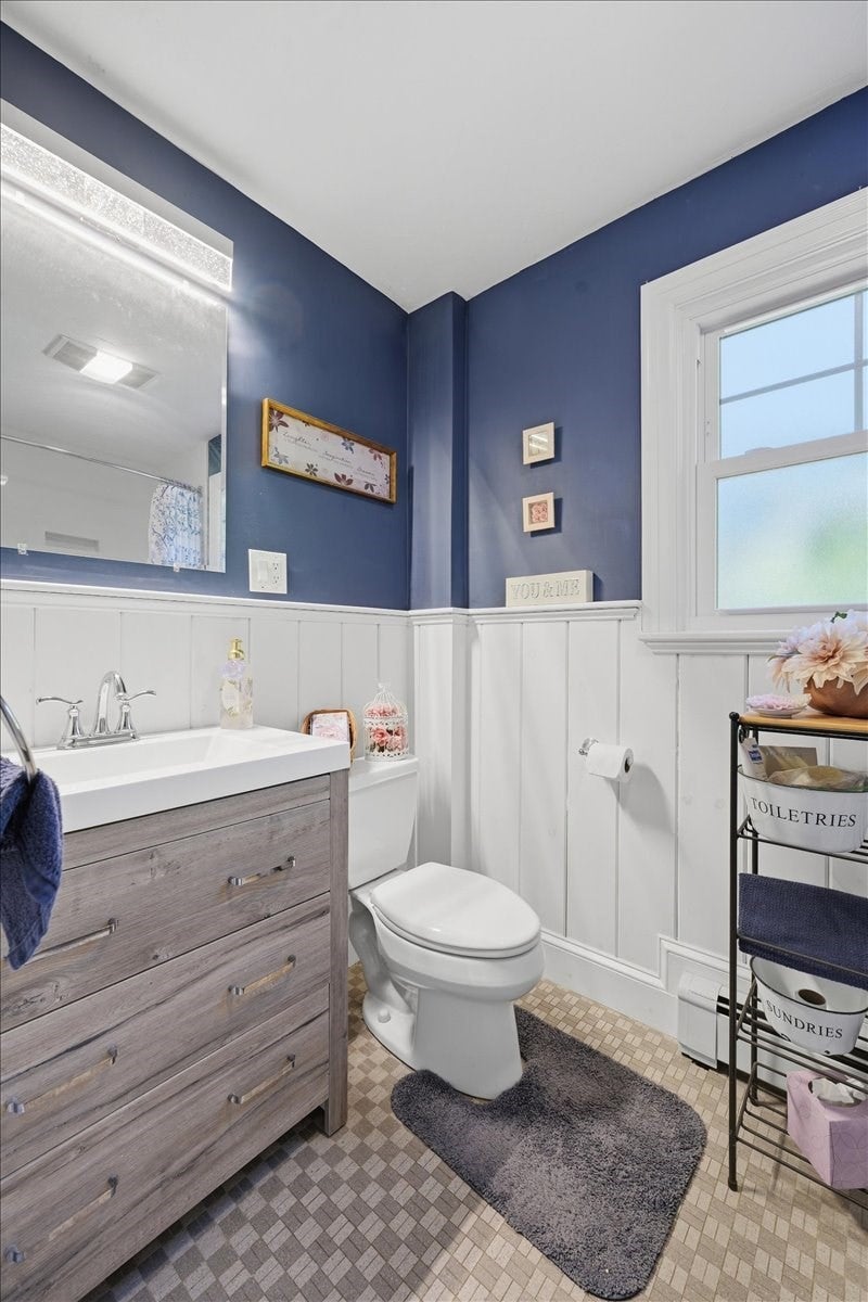 131 Henry St, Uxbridge, MA Photo #17