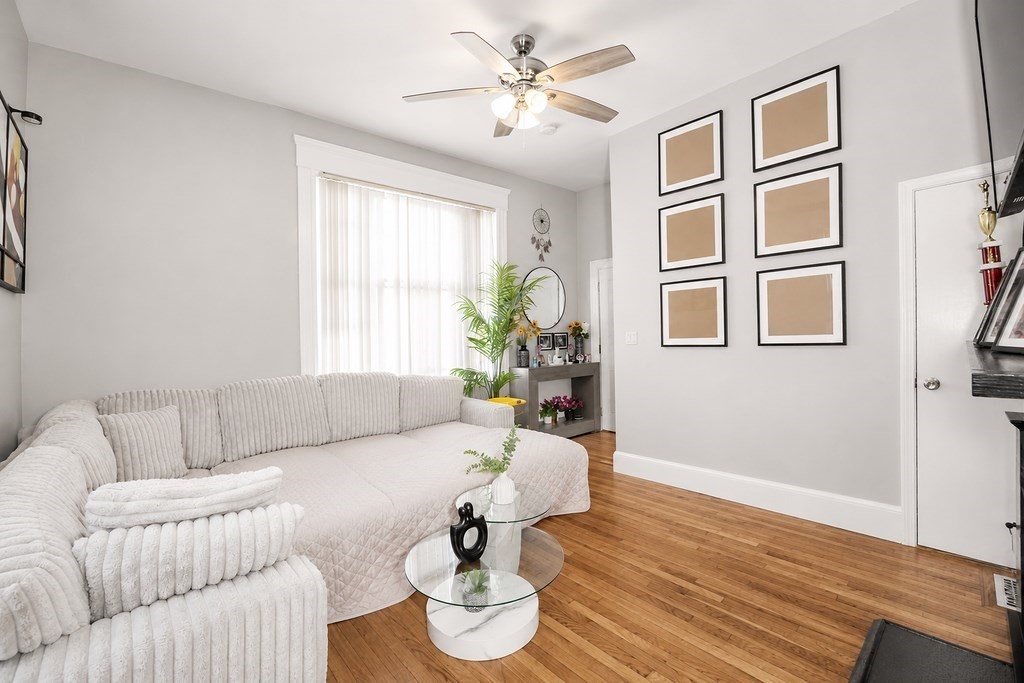 51 Bonney St