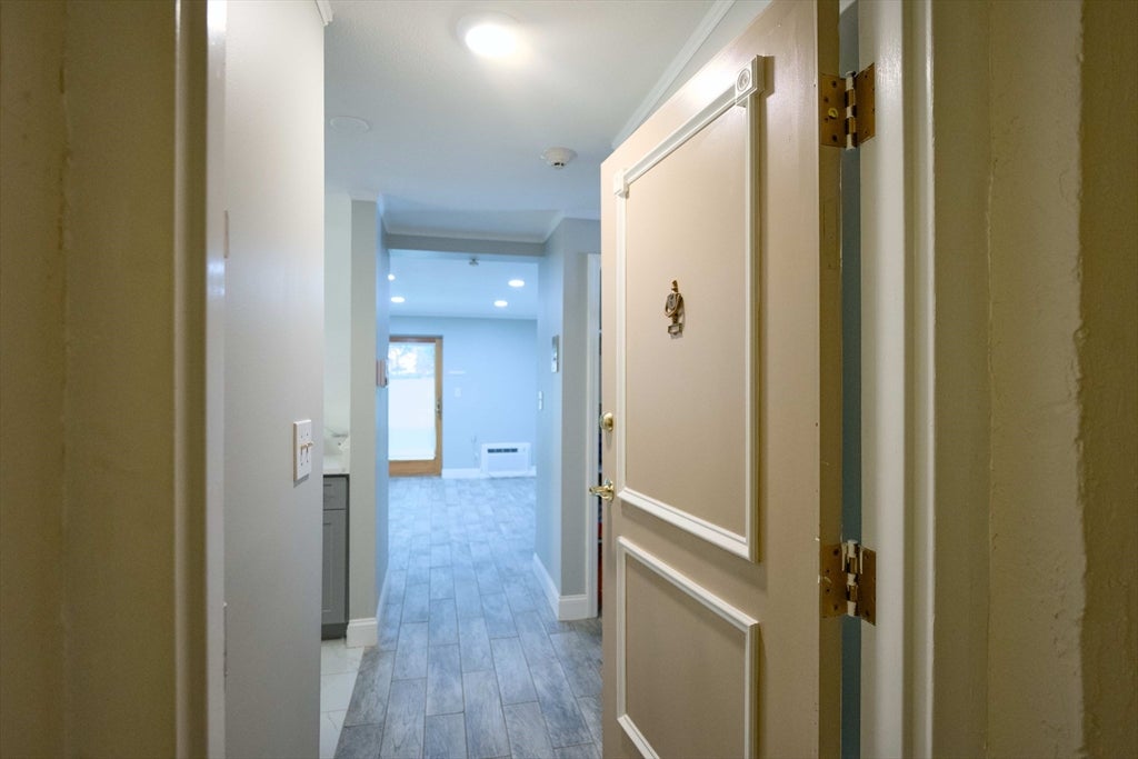 45 Oval Rd 8, Quincy MA 02170