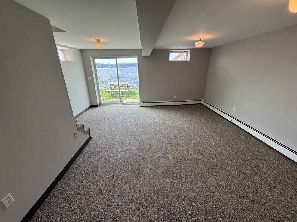 Wrentham, Massachusetts 02093, United States, 1 Bedroom Bedrooms, ,1 BathroomBathrooms,Residential,Active,183174