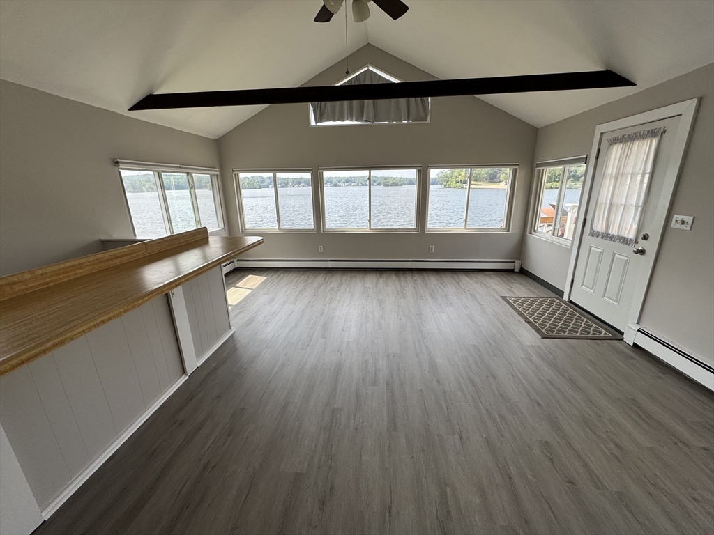 Wrentham, Massachusetts 02093, United States, 1 Bedroom Bedrooms, ,1 BathroomBathrooms,Residential,Active,183174