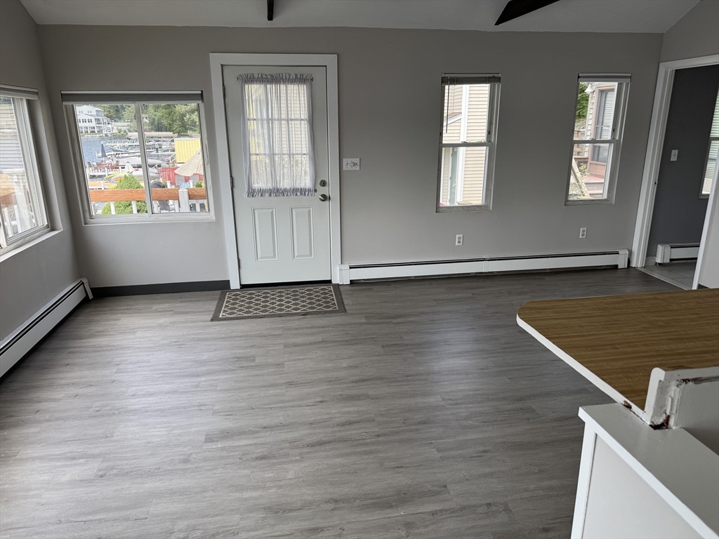 Wrentham, Massachusetts 02093, United States, 1 Bedroom Bedrooms, ,1 BathroomBathrooms,Residential,Active,183174