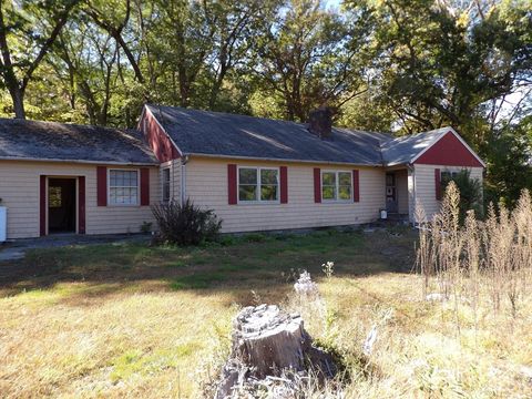 124 Worcester Providence Tpke Millbury MA 01527