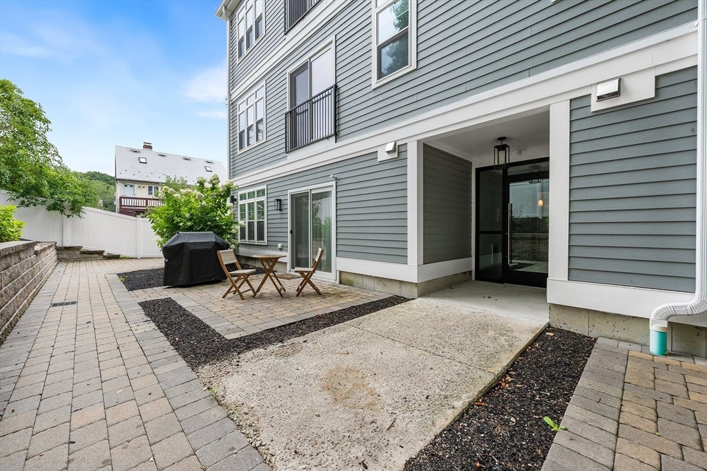 315 College Farm Rd #6, Waltham, MA Photo #17