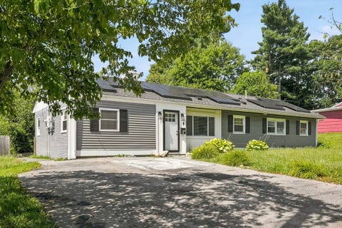Photo of 14 Pineview Terrace, Brockton, MA 02302 (MLS # 73569088)
