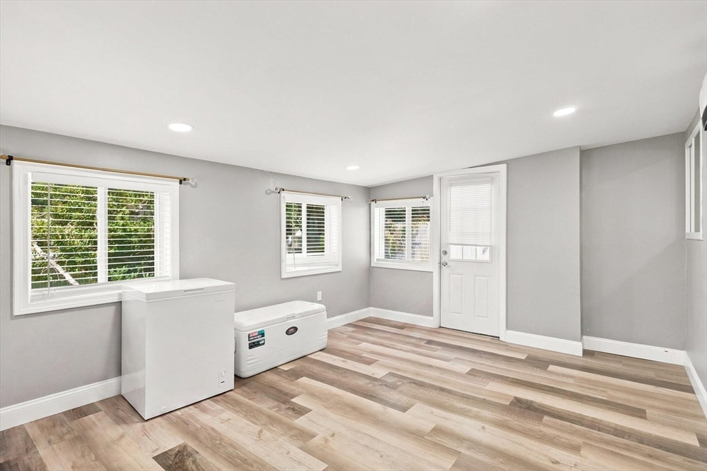 14 Pineview Terrace, Brockton, MA Photo #6